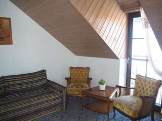 Отели типа «постель и завтрак» Rusne Villa Русне Люкс с балконом-8